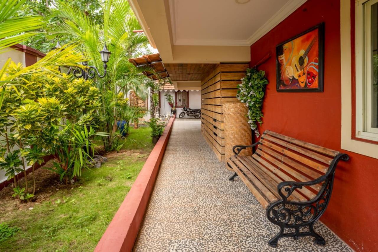 Raposo Resorts Vagator Exterior photo